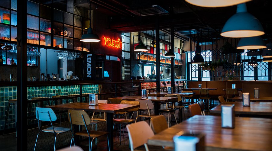 widok restauracji od zewnątrz