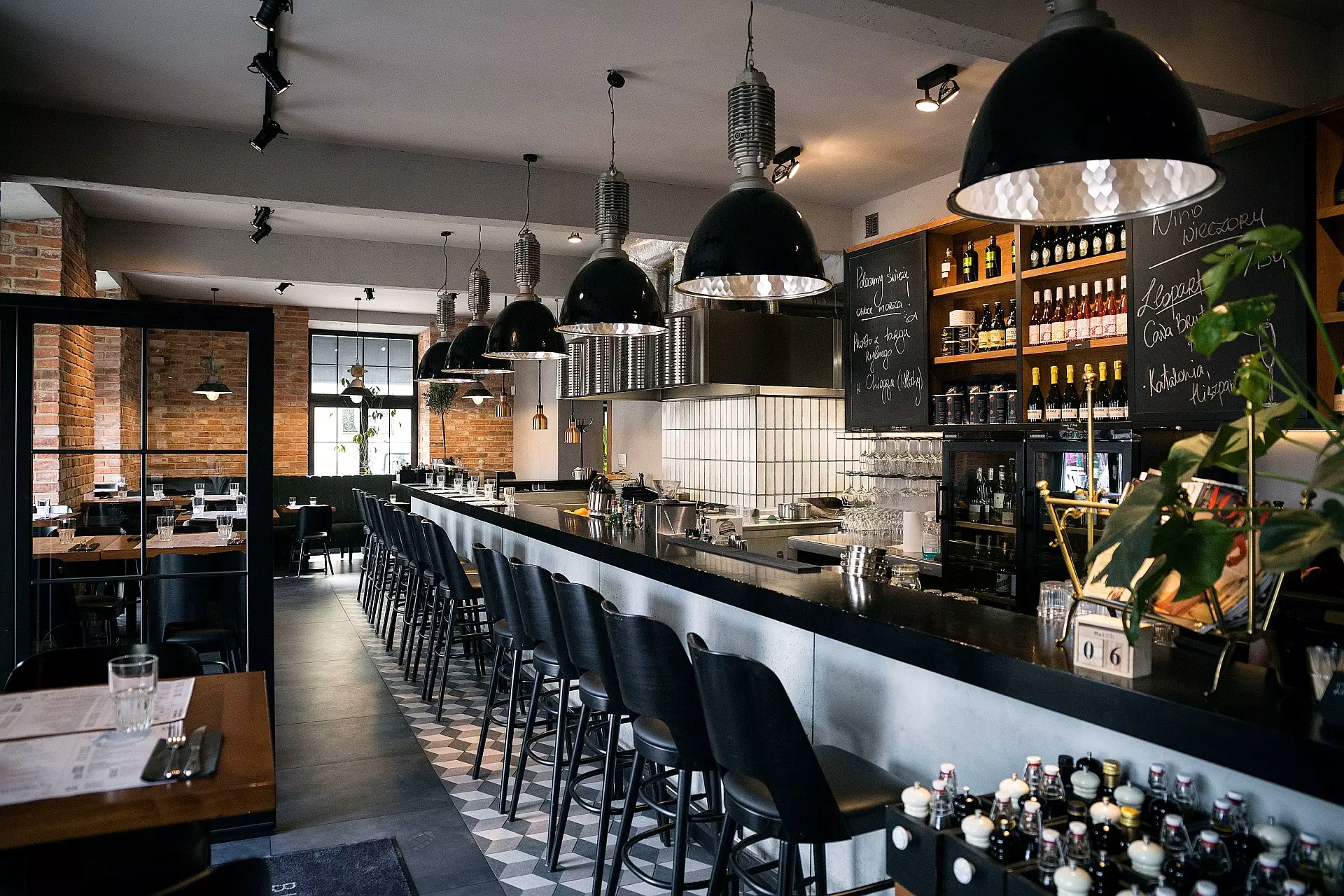 widok restauracji od zewnątrz