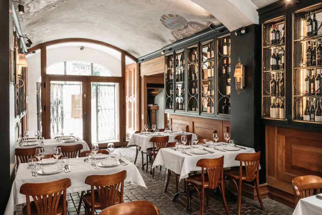 widok restauracji od zewnątrz
